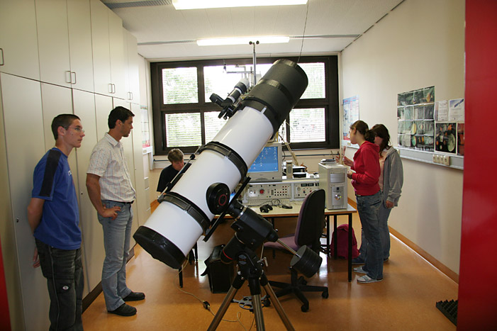 Newton Teleskop auf Montierung EQ6