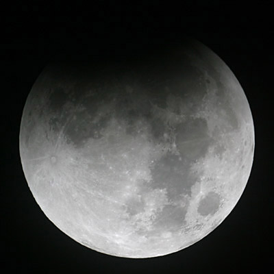 Mond um 01:52 UTC