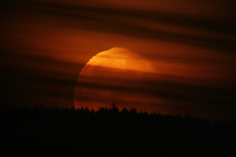 Mondaufgang 18. Oktober 2008 um 18:06 UT