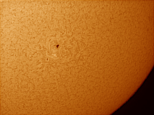 AR11057 im H-alpha Licht