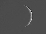 Nahe Begegnung von Mond und Aldebaran am 21. April 2015