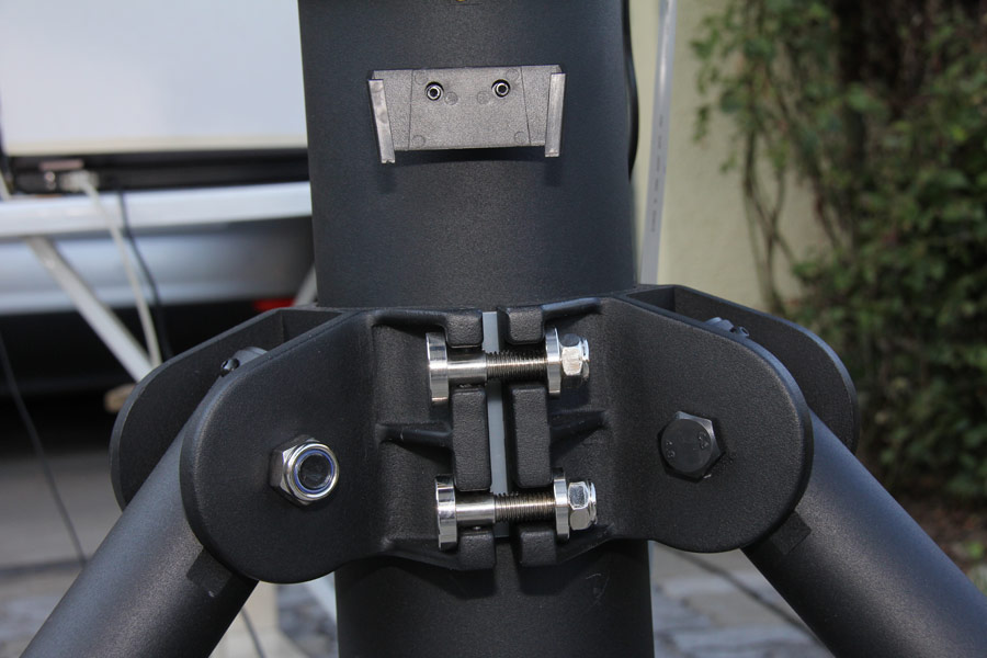 EQ8 tripod