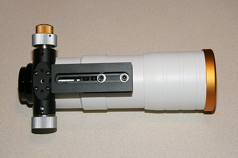 Der WO Megrez72 mit aufgeschraubter Schwalbenschwanzschiene